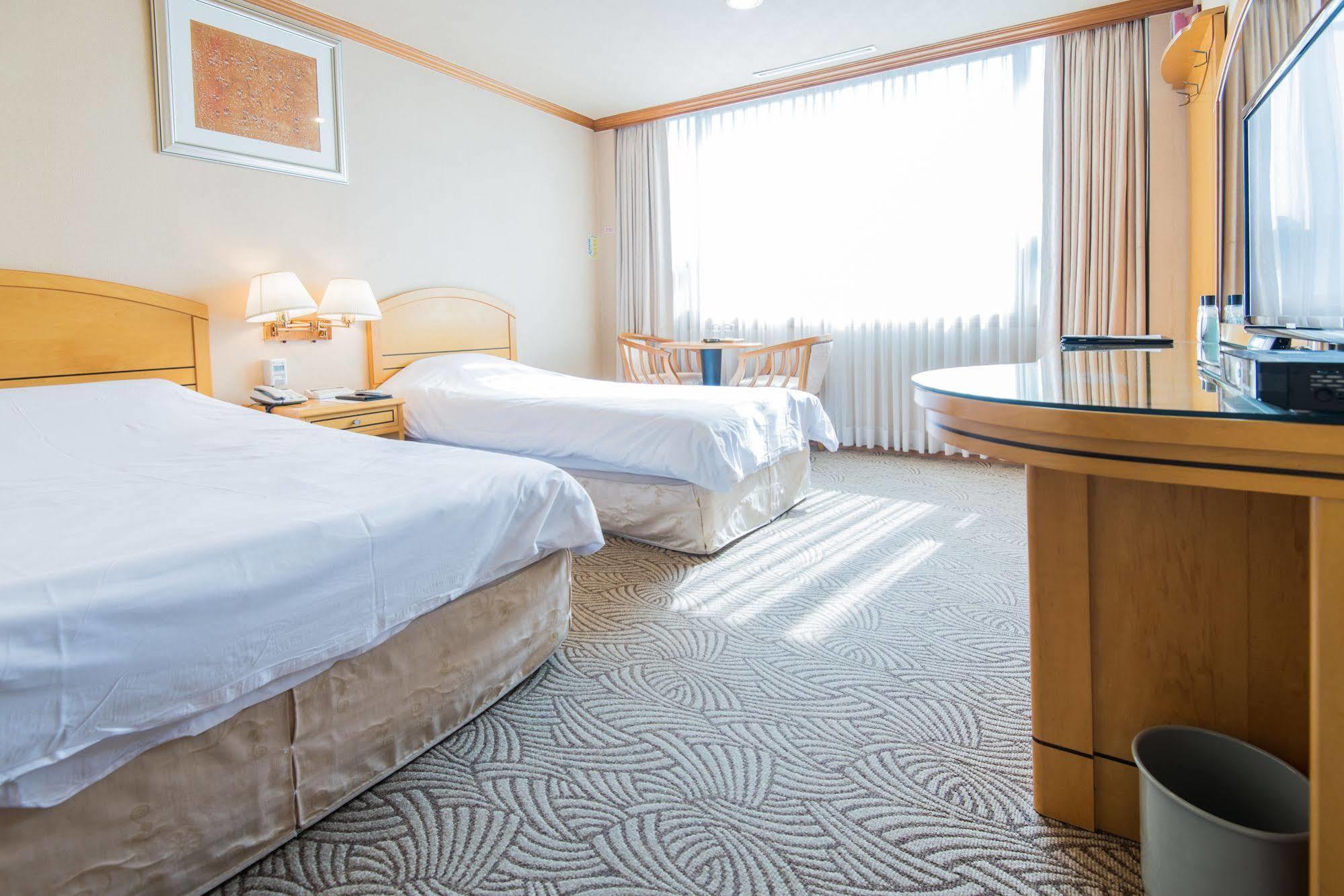 Hawaii Otel Jeju Dış mekan fotoğraf